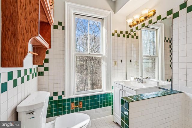 2799 BEECHBANK RD, Silver Spring, MD 20910