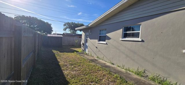 581 Oxford Avenue, Melbourne, FL 32935