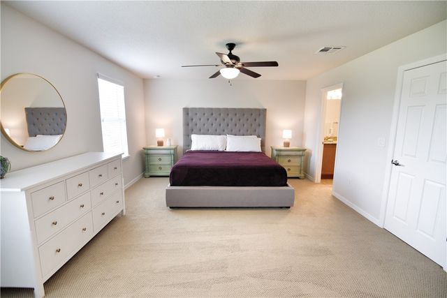 1057 Normandie Way, Vero Beach, FL 32960