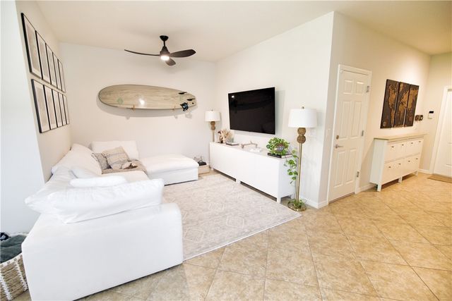 1057 Normandie Way, Vero Beach, FL 32960