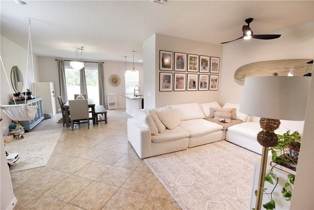 1057 Normandie Way, Vero Beach, FL 32960