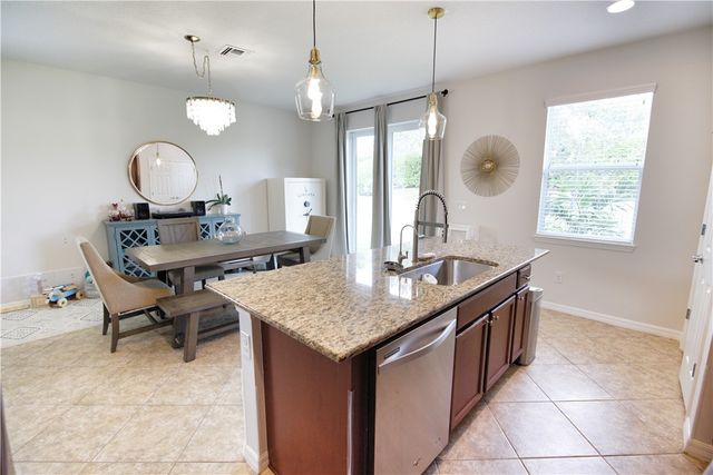 1057 Normandie Way, Vero Beach, FL 32960