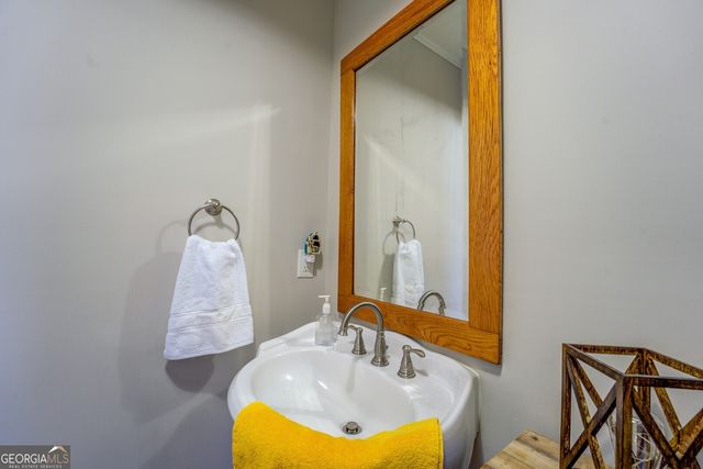 171 Blackberry Road, Jackson, GA 30233