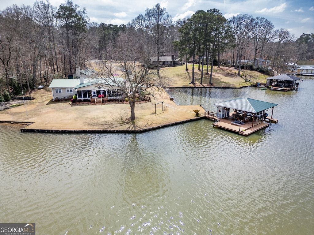 171 Blackberry Road, Jackson, GA 30233