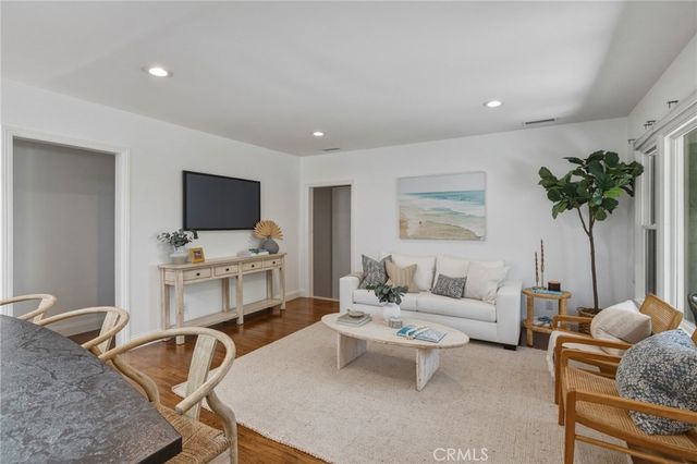 2002 Curtis Avenue, Redondo Beach, CA 90278