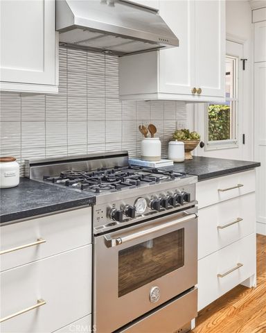 2002 Curtis Avenue, Redondo Beach, CA 90278