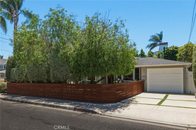 2002 Curtis Avenue, Redondo Beach, CA 90278