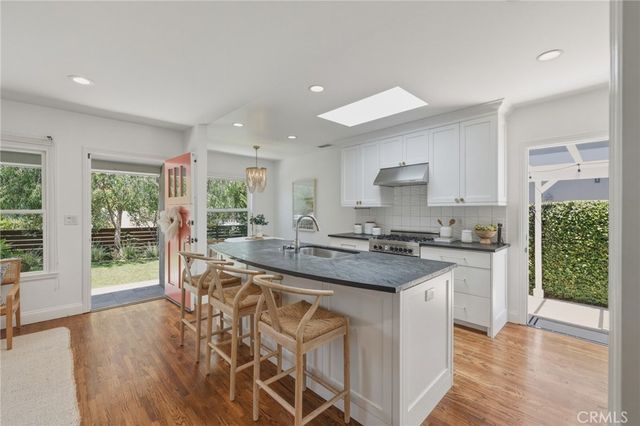2002 Curtis Avenue, Redondo Beach, CA 90278
