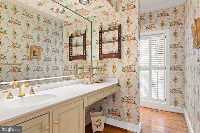 1244 DENBIGH LN, Wayne, PA 19087