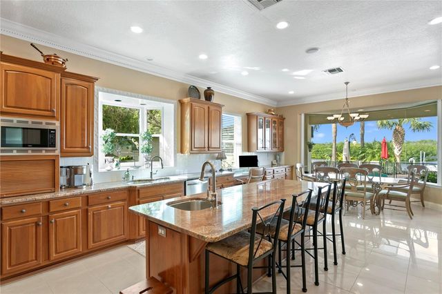 7303 PELICAN ISLAND DRIVE, Tampa, FL 33634