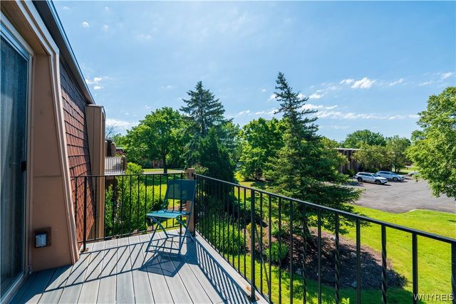 205 Charter Oaks Drive 3, Amherst, NY 14228