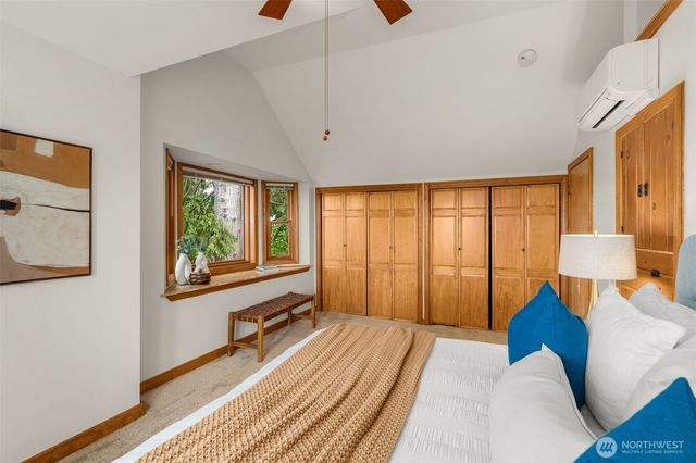 6708 39th Avenue SW, Seattle, WA 98136