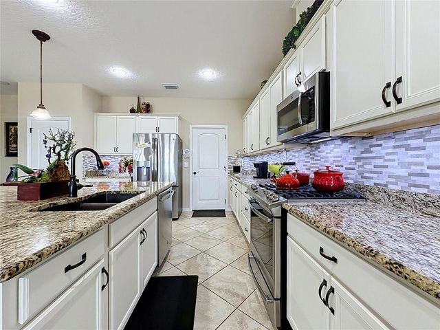 164 SILVER MAPLE ROAD, Groveland, FL 34736