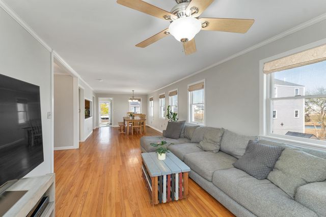 4 Viking Street, Hampton, NH 03842