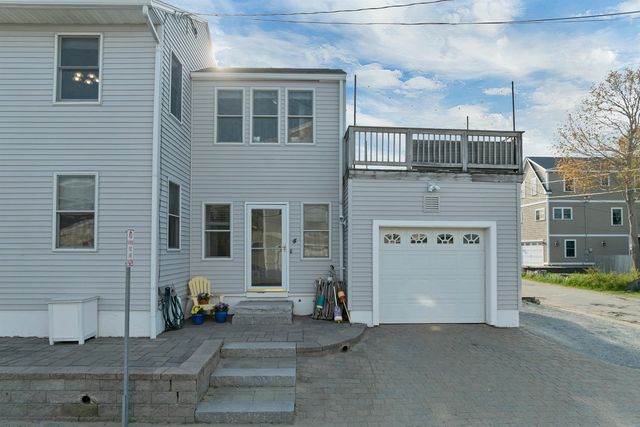 4 Viking Street, Hampton, NH 03842