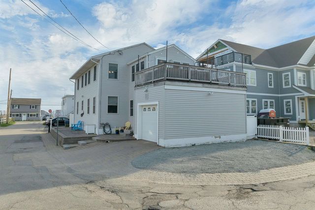 4 Viking Street, Hampton, NH 03842