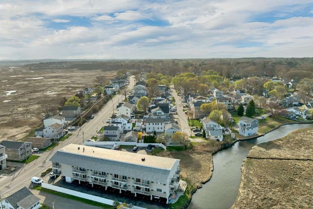 4 Viking Street, Hampton, NH 03842