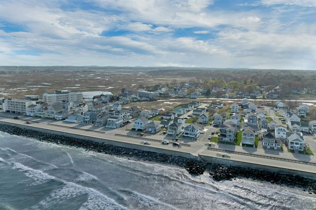 4 Viking Street, Hampton, NH 03842