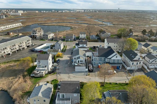 4 Viking Street, Hampton, NH 03842