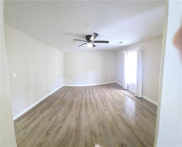 11013 Clearwater Drive, Hampton, GA 30228