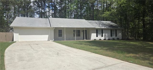 11013 Clearwater Drive, Hampton, GA 30228