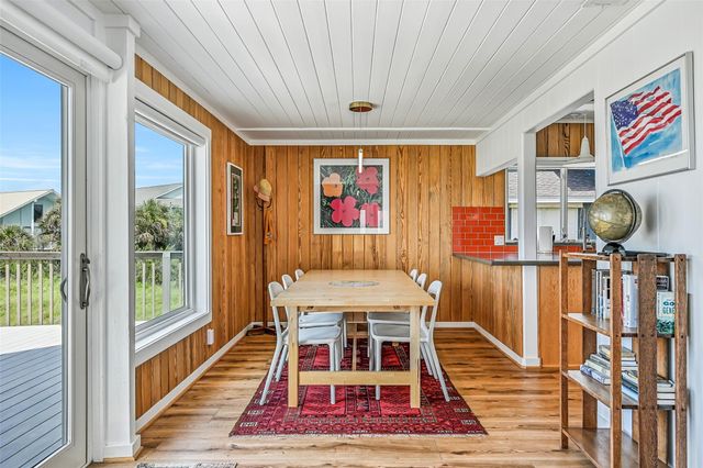 4227 Maison Rouge Court, Galveston, TX 77554