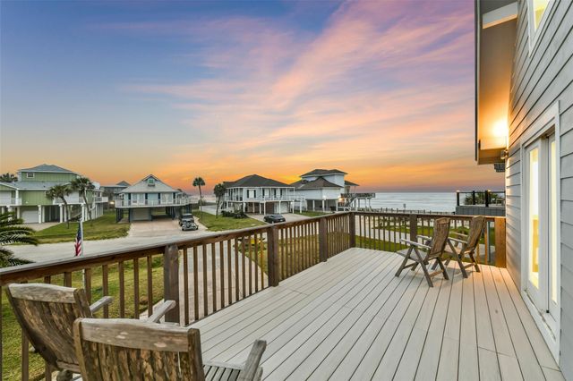 4227 Maison Rouge Court, Galveston, TX 77554