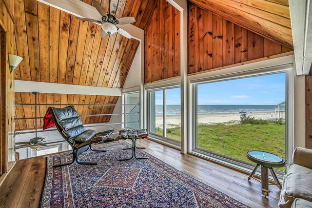 4227 Maison Rouge Court, Galveston, TX 77554