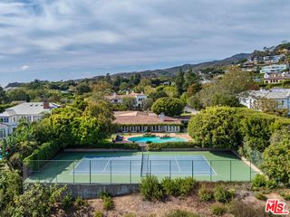 1580 San Remo Drive, Pacific Palisades, CA 90272