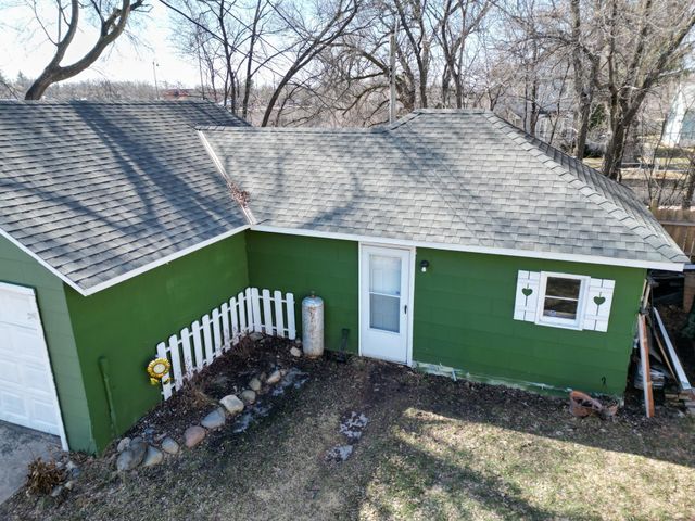 221 4th Avenue SE, Saint Cloud, MN 56304