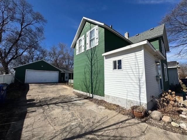 221 4th Avenue SE, Saint Cloud, MN 56304