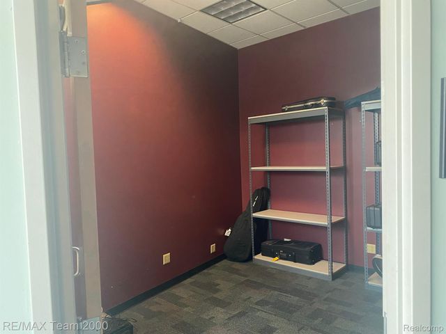 6530 ALLEN Road, Allen Park, MI 48101
