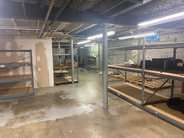 6530 ALLEN Road, Allen Park, MI 48101