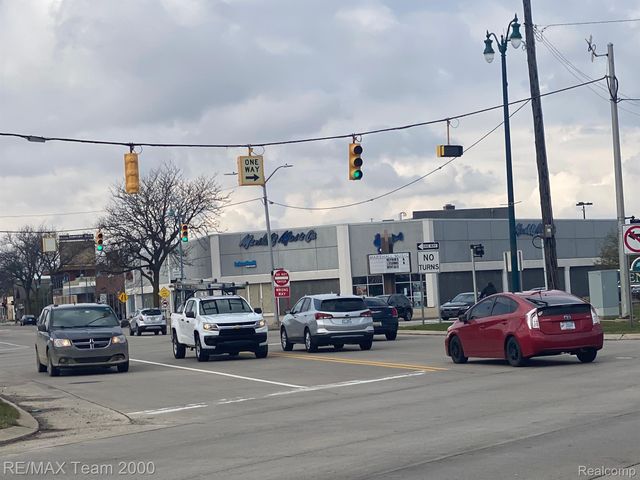 6530 ALLEN Road, Allen Park, MI 48101