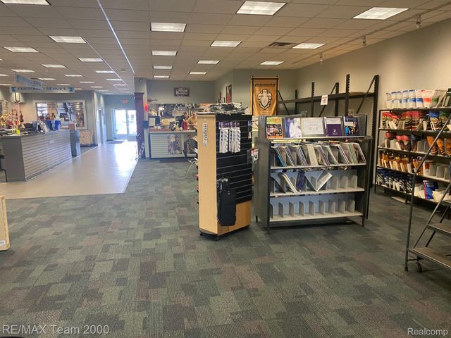 6530 ALLEN Road, Allen Park, MI 48101