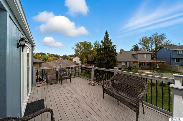 17023 Holmes Circle, Omaha, NE 68135