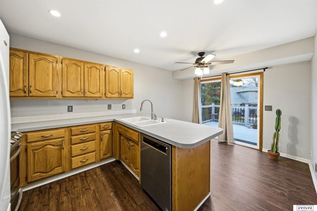 17023 Holmes Circle, Omaha, NE 68135