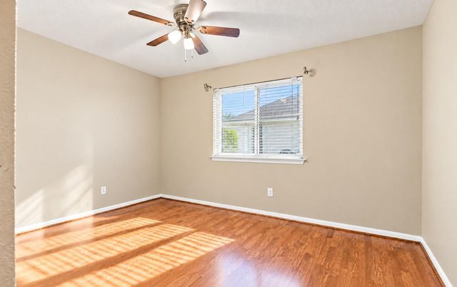 1915 Shining Stream Lane, Richmond, TX 77406