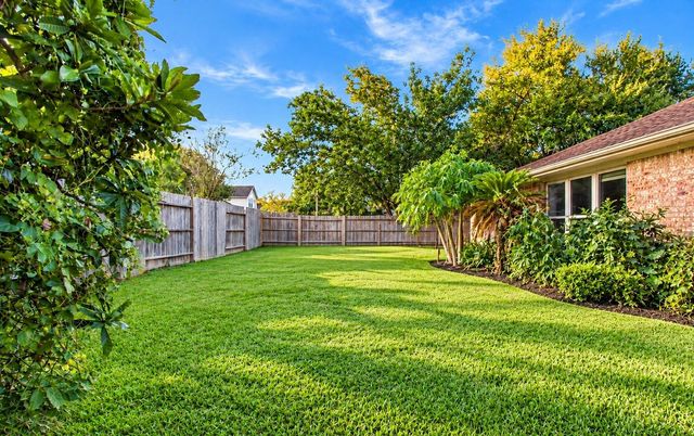 1915 Shining Stream Lane, Richmond, TX 77406