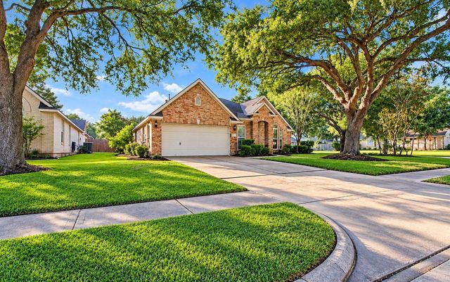 1915 Shining Stream Lane, Richmond, TX 77406