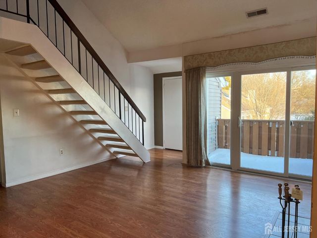 9207 Tamarron Drive, Plainsboro, NJ 08536