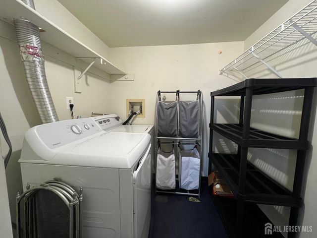 9207 Tamarron Drive, Plainsboro, NJ 08536