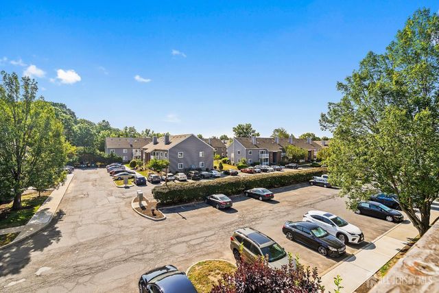 9207 Tamarron Drive, Plainsboro, NJ 08536