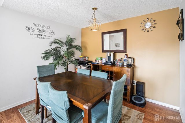 9207 Tamarron Drive, Plainsboro, NJ 08536