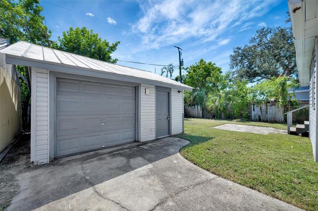 609 25TH AVENUE W, Bradenton, FL 34205