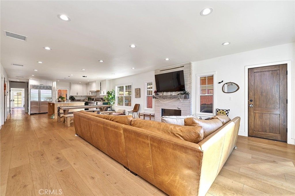 529 W Whiting, Fullerton, CA 92832 — photo 2