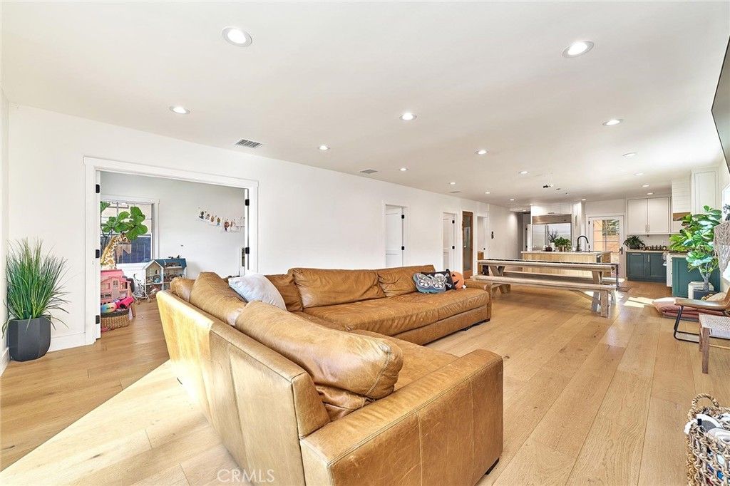 529 W Whiting, Fullerton, CA 92832 — photo 3