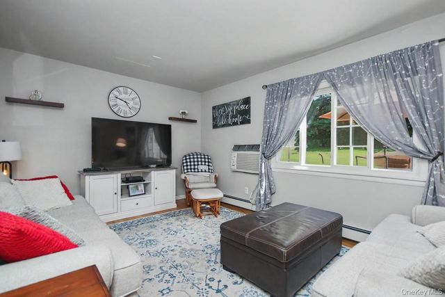 20 Fieldstone Boulevard, Wappingers Falls, NY 12590