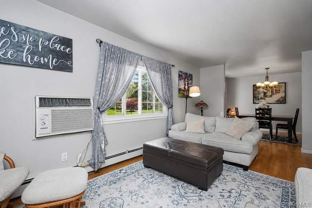 20 Fieldstone Boulevard, Wappingers Falls, NY 12590