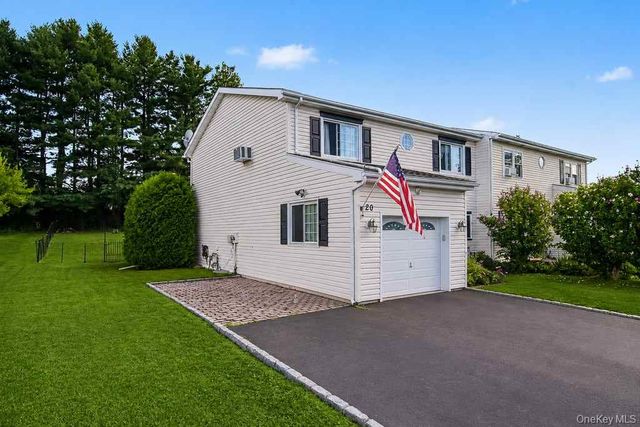 20 Fieldstone Boulevard, Wappingers Falls, NY 12590